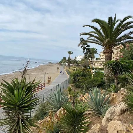 Super Holday Lubina Sol Beachfront Apartment Mijas