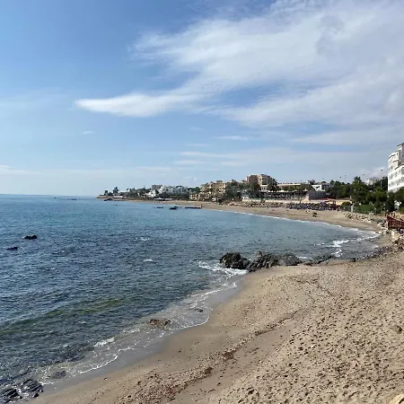Super Holday Lubina Sol Beachfront Apartment